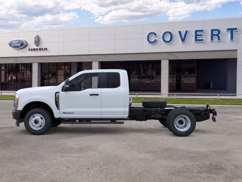 2026 Ford Chassis Cab F-350® XL