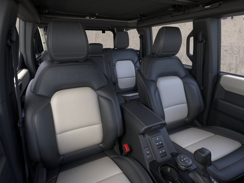 2026 Ford Bronco Outer Banks, photo 10