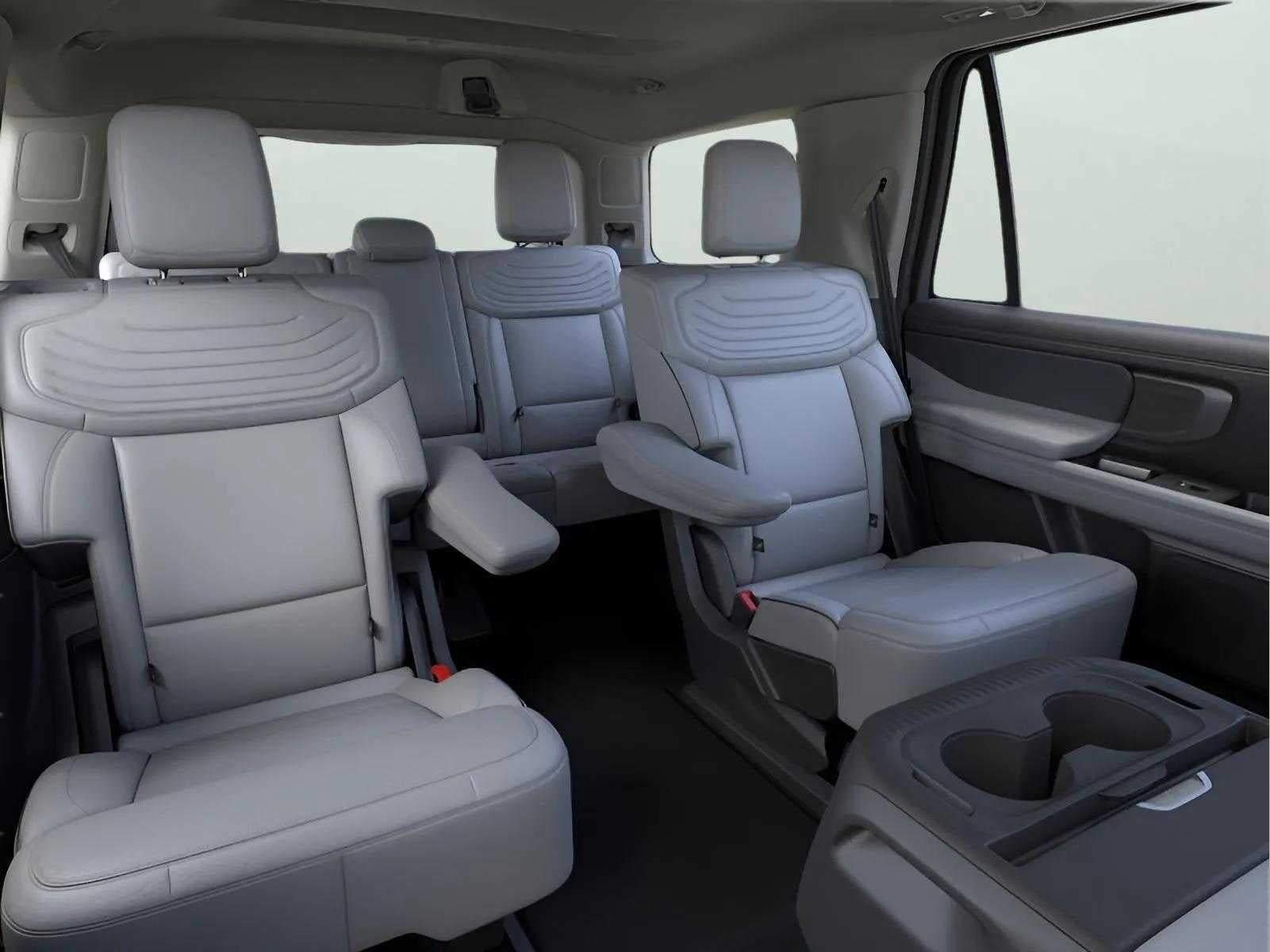 2026 Ford Expedition Platinum®