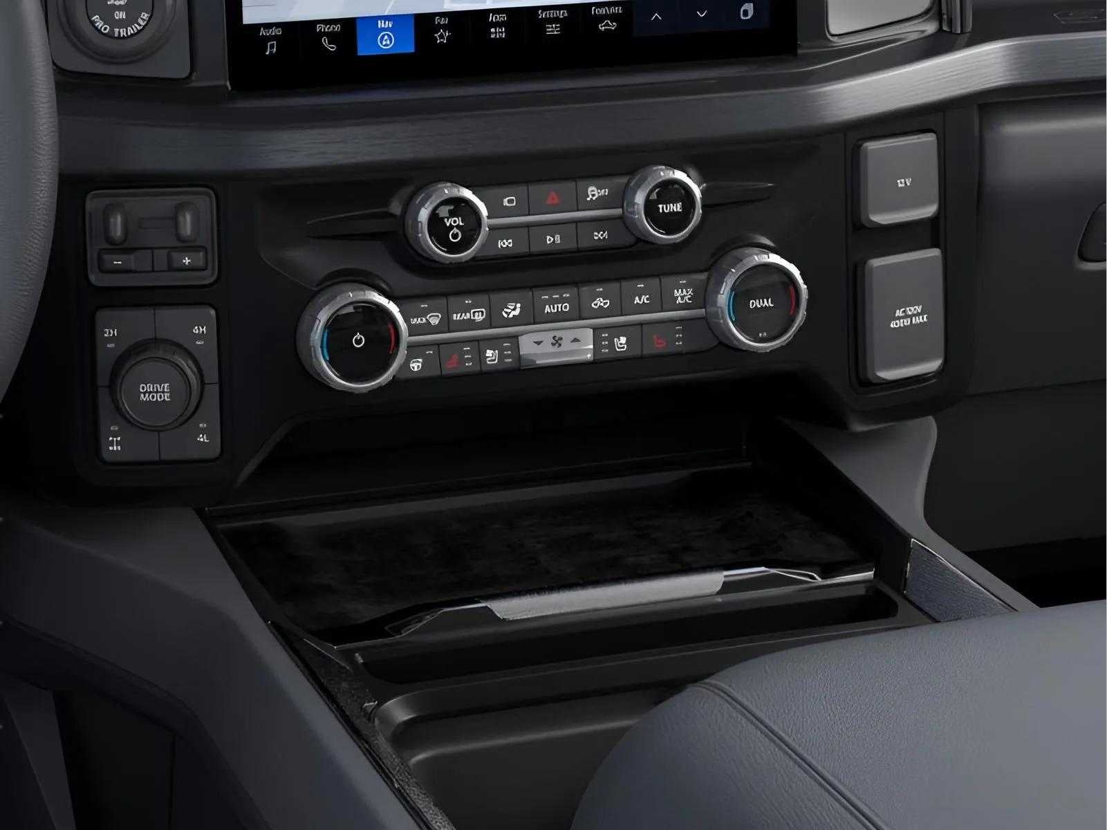 2025 Ford Super Duty F-250® Lariat®