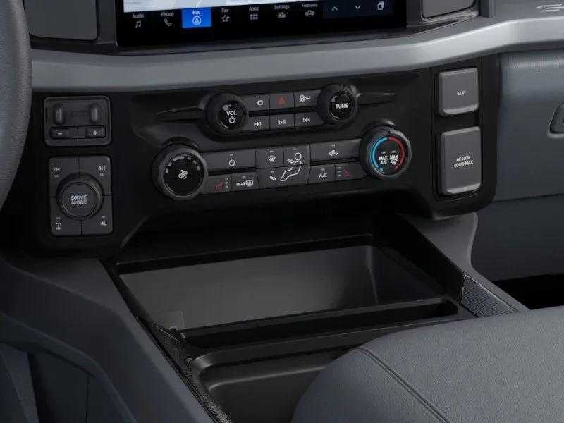 2026 Ford Super Duty F-350® XLT