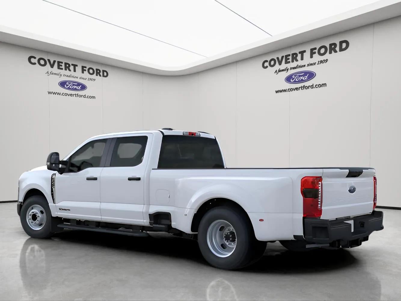 2025 Ford Super Duty F-350® XL