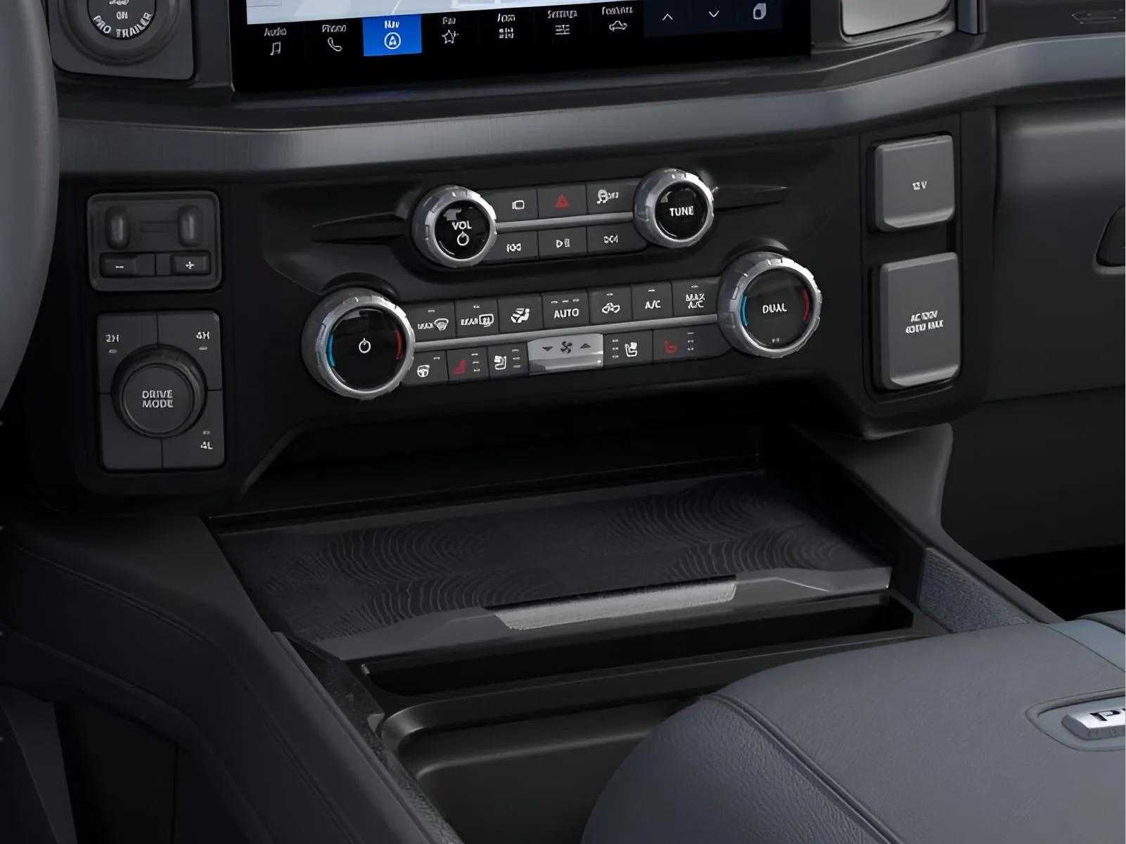 2026 Ford Super Duty F-350® Platinum®