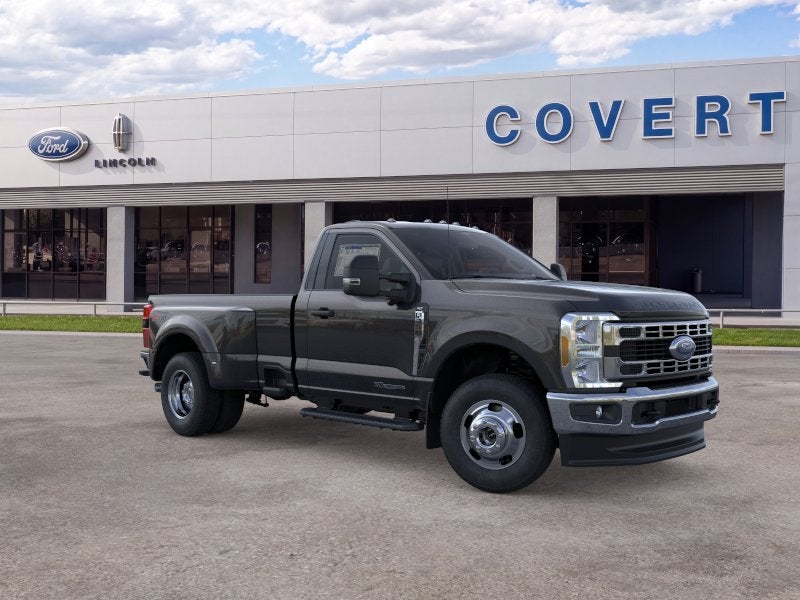 2026 Ford Super Duty F-350® XLT