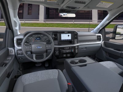 2026 Ford Super Duty F-350® XLT