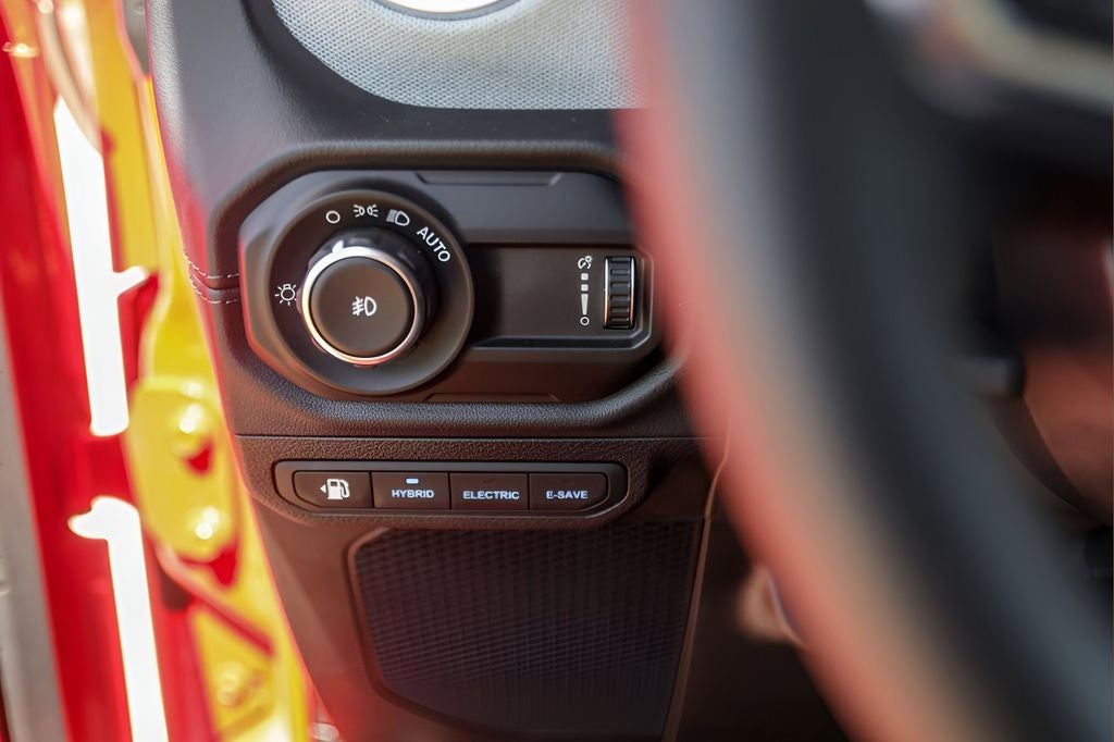 2025 Jeep Wrangler Sahara 4xe