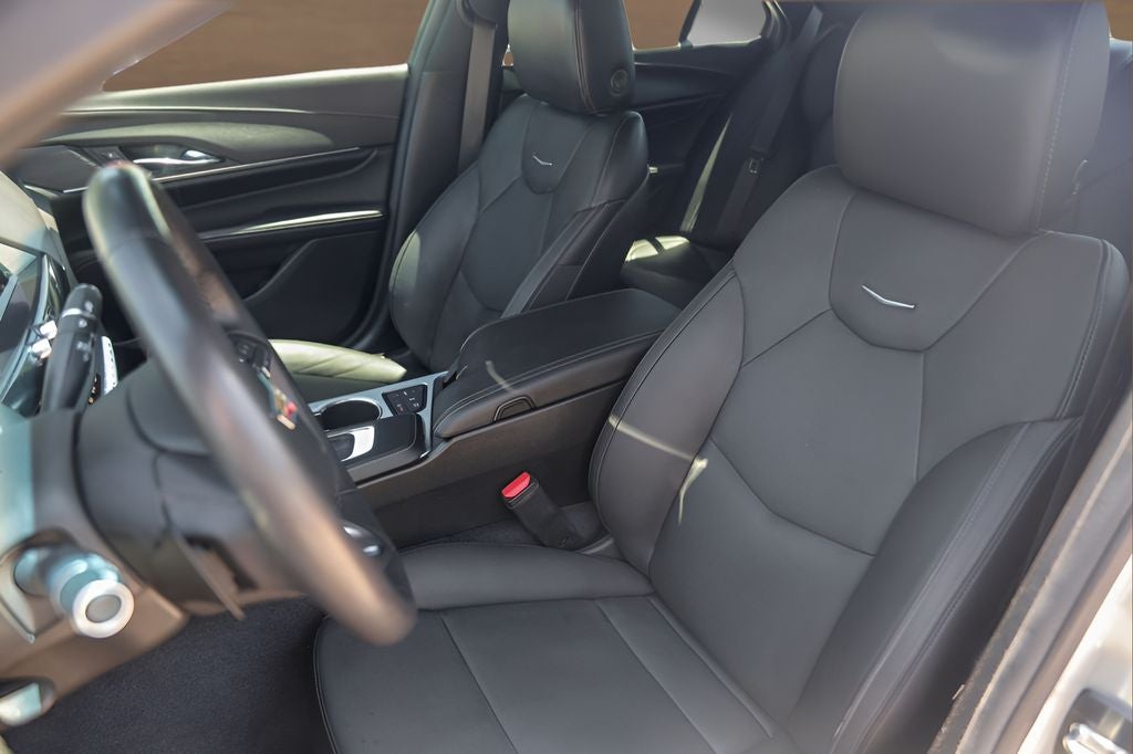 2023 Cadillac CT4 Premium Luxury