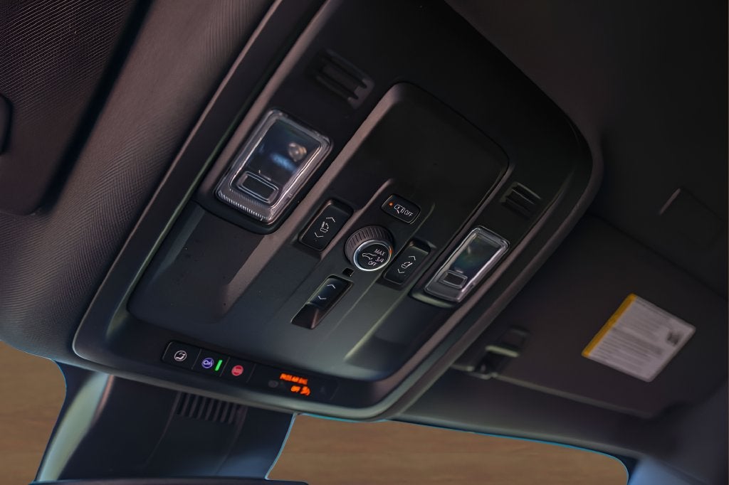 2025 GMC Yukon Elevation