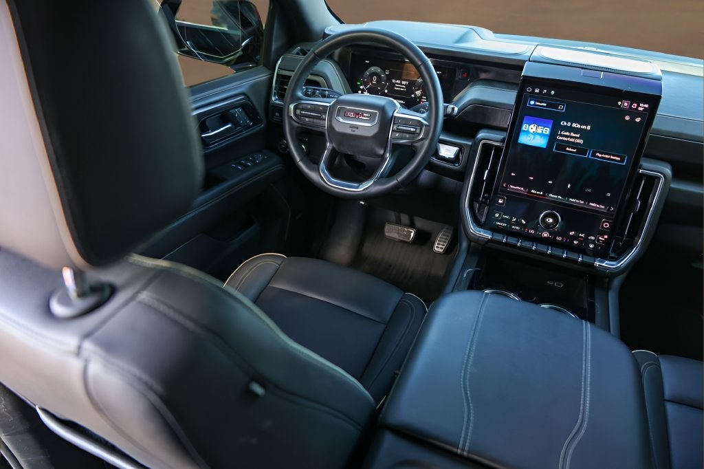 2025 GMC Yukon Elevation
