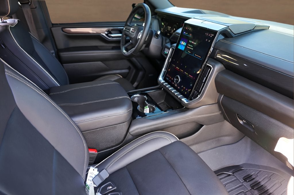 2025 GMC Yukon Elevation