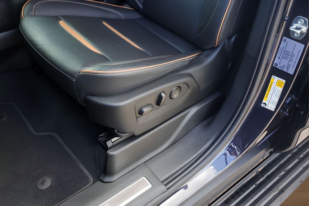 2023 GMC Yukon XL AT4