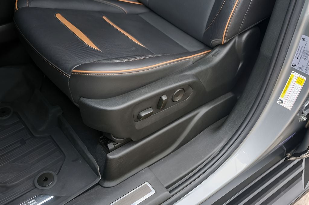 2023 GMC Yukon XL AT4