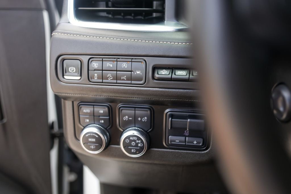 2024 GMC Yukon XL Denali Ultimate