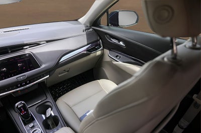 2022 Cadillac XT4 Luxury