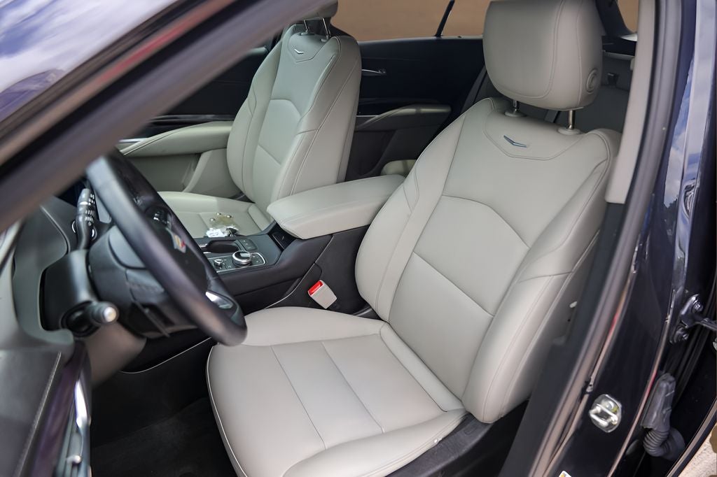 2022 Cadillac XT4 Luxury