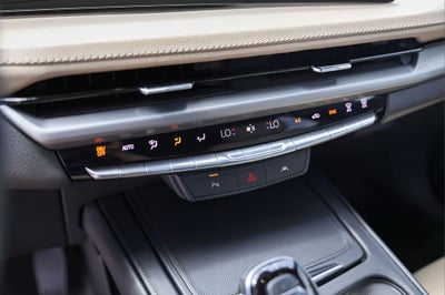 2024 Cadillac XT4 Luxury
