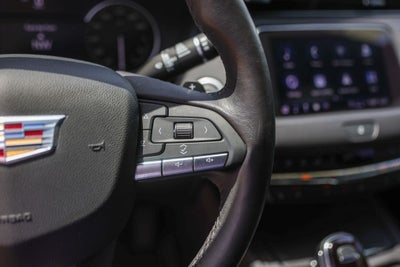 2023 Cadillac XT4 Premium Luxury