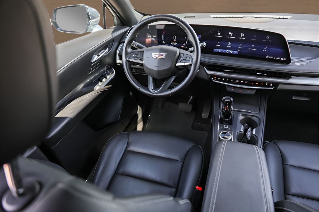 2025 Cadillac XT4 Premium Luxury