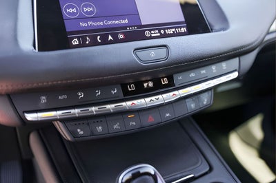 2022 Cadillac XT4 Premium Luxury