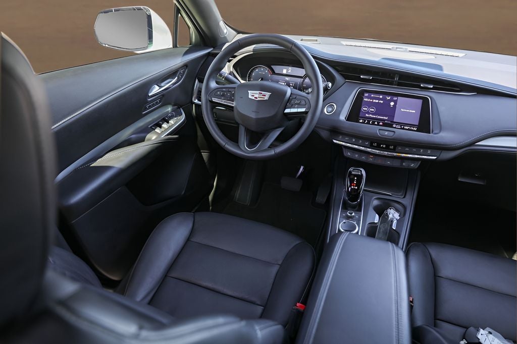 2022 Cadillac XT4 Premium Luxury
