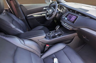 2022 Cadillac XT4 Premium Luxury