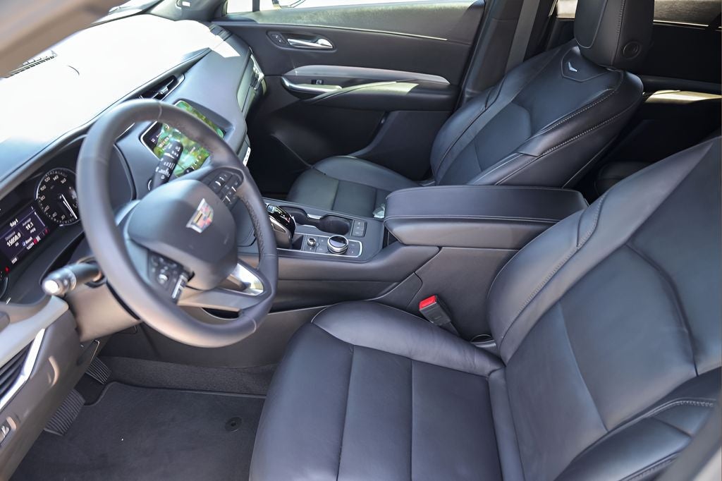 2022 Cadillac XT4 Premium Luxury