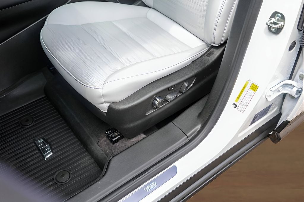 2025 Cadillac XT4 Sport