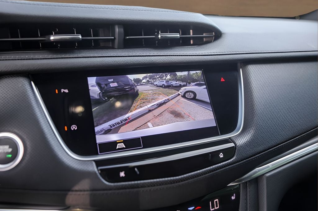 2025 Cadillac XT5 Luxury