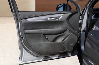 2025 Cadillac XT5 Luxury