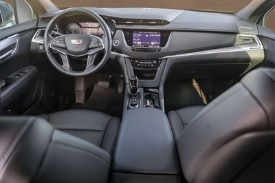 2025 Cadillac XT5 Luxury