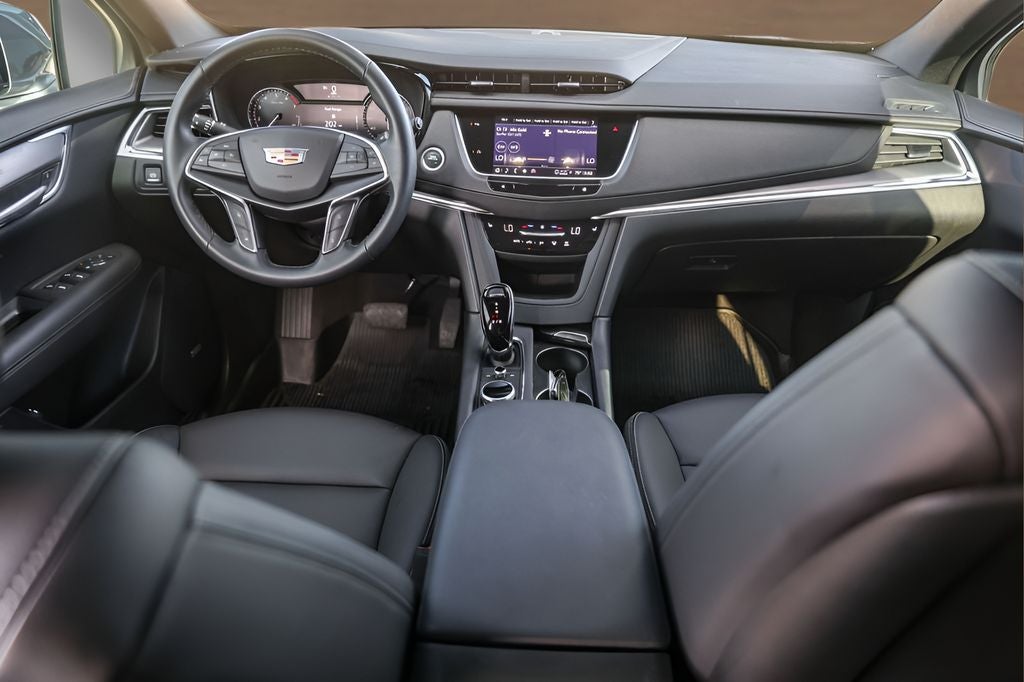 2025 Cadillac XT5 Luxury