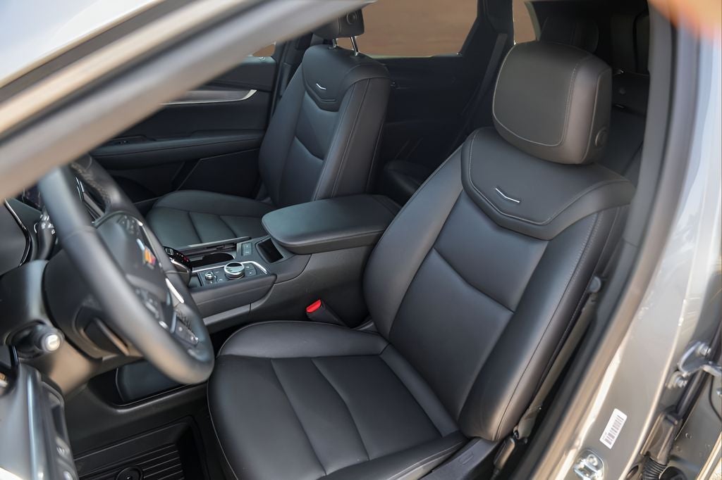2025 Cadillac XT5 Luxury