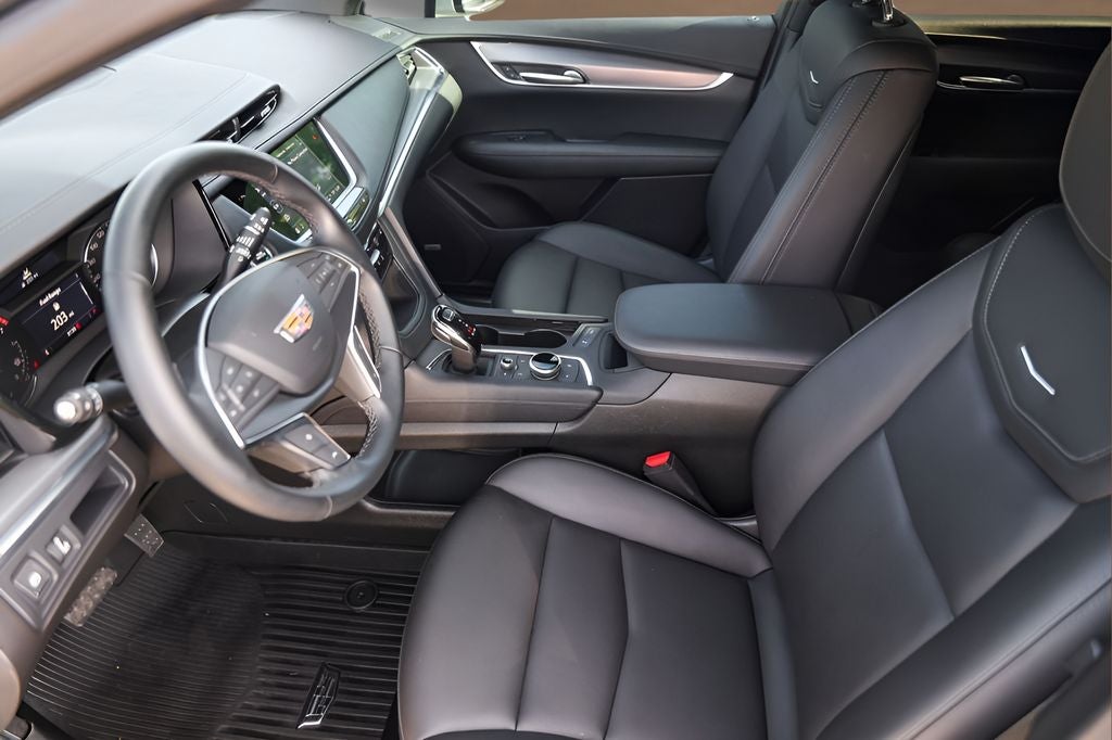 2025 Cadillac XT5 Luxury
