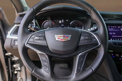 2022 Cadillac XT5 Premium Luxury