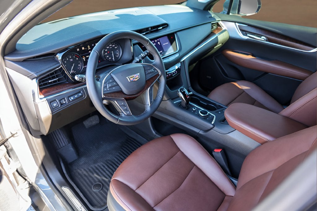 2022 Cadillac XT5 Premium Luxury