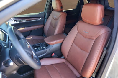 2022 Cadillac XT5 Premium Luxury