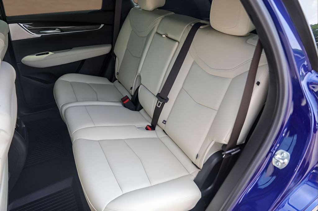 2025 Cadillac XT5 Sport