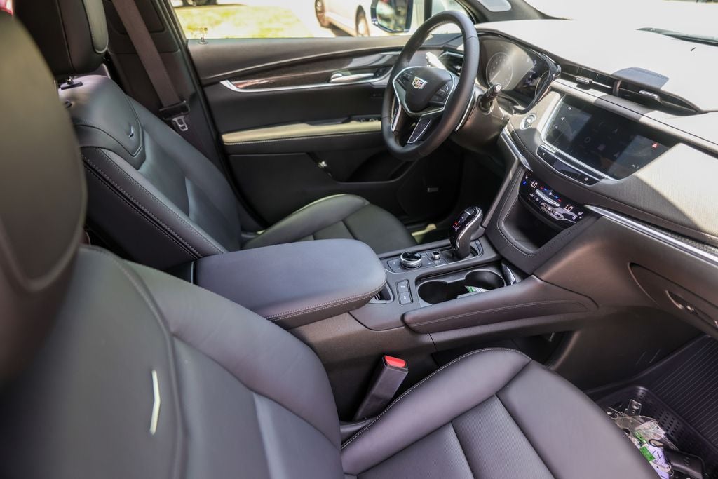 2026 Cadillac XT5 Sport