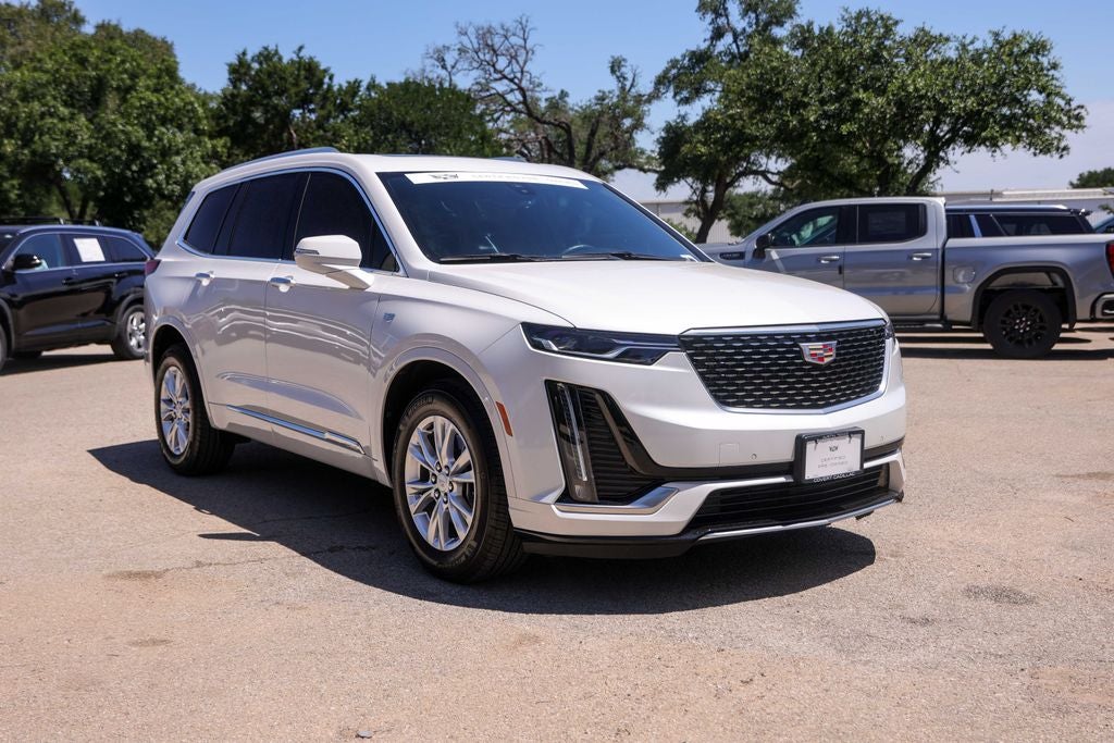 2025 Cadillac XT6 Luxury
