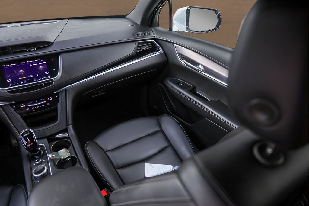 2022 Cadillac XT6 Luxury