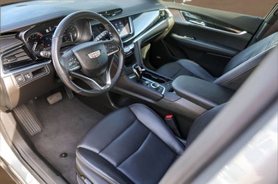 2025 Cadillac XT6 Premium Luxury