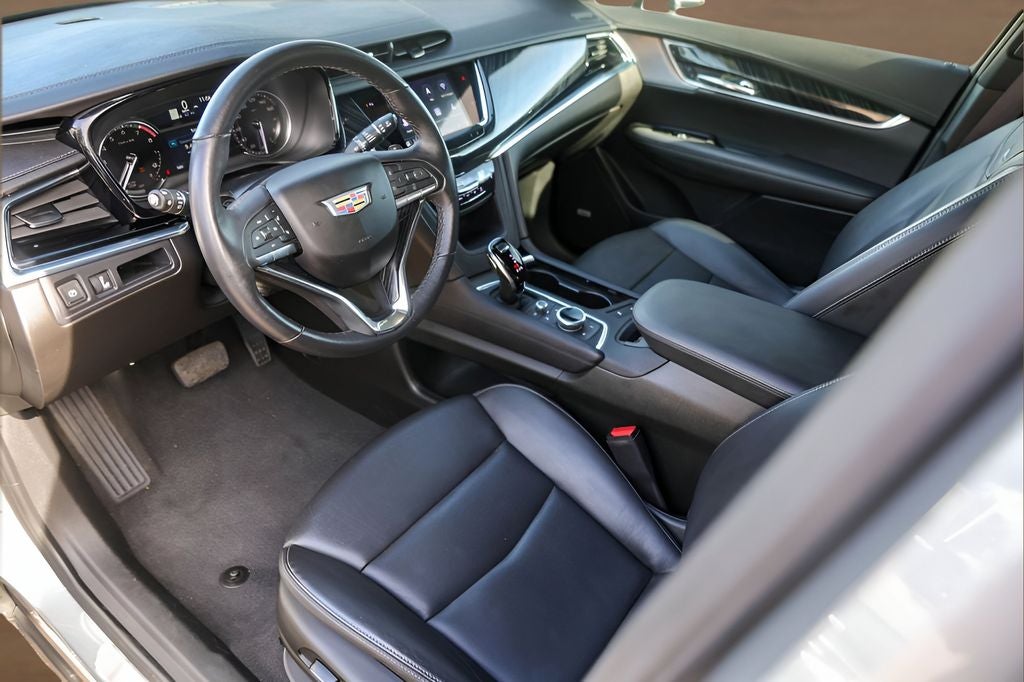 2025 Cadillac XT6 Premium Luxury