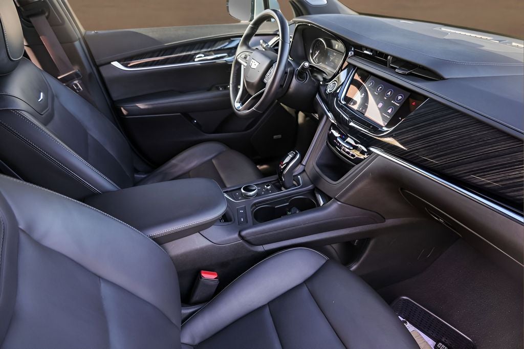 2025 Cadillac XT6 Premium Luxury