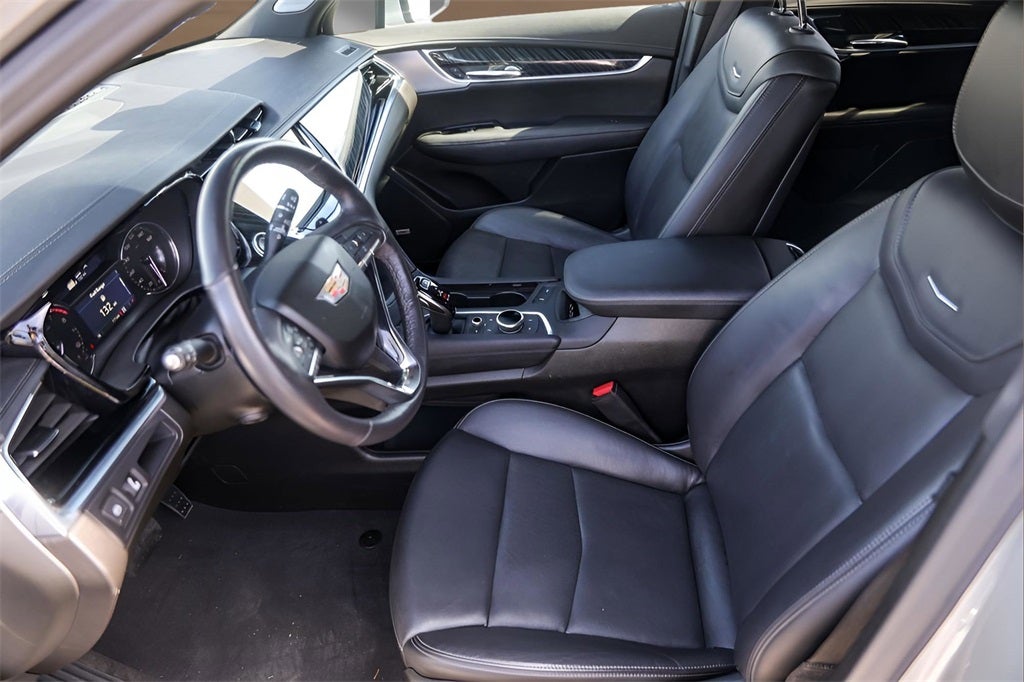 2025 Cadillac XT6 Premium Luxury