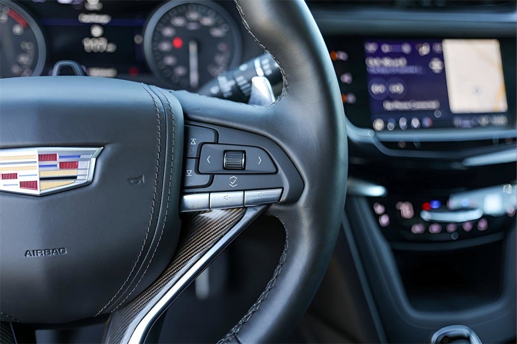 2025 Cadillac XT6 Sport