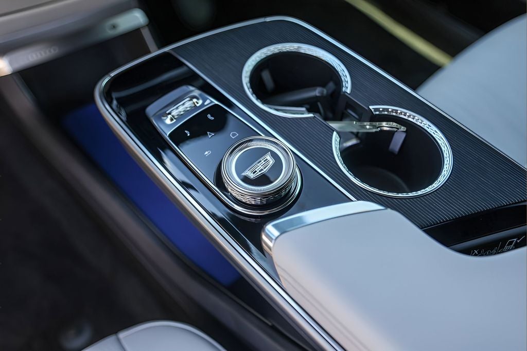 2024 Cadillac LYRIQ Luxury