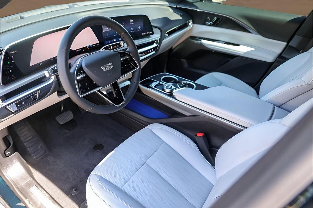 2024 Cadillac LYRIQ Luxury