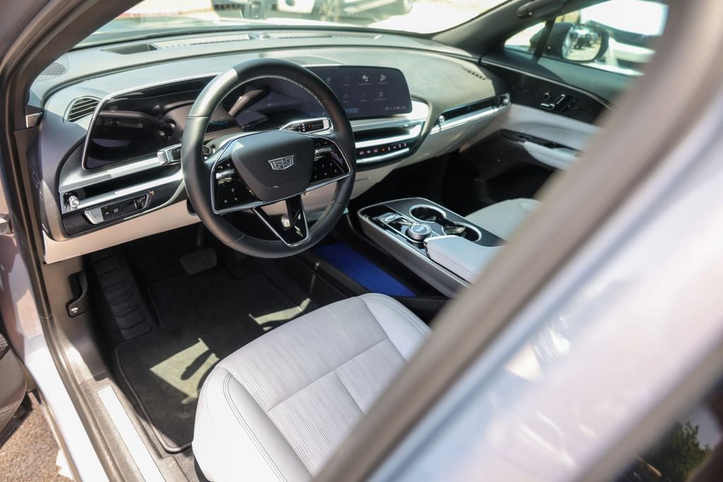 2024 Cadillac LYRIQ Luxury