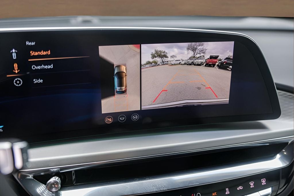2025 Cadillac LYRIQ Luxury