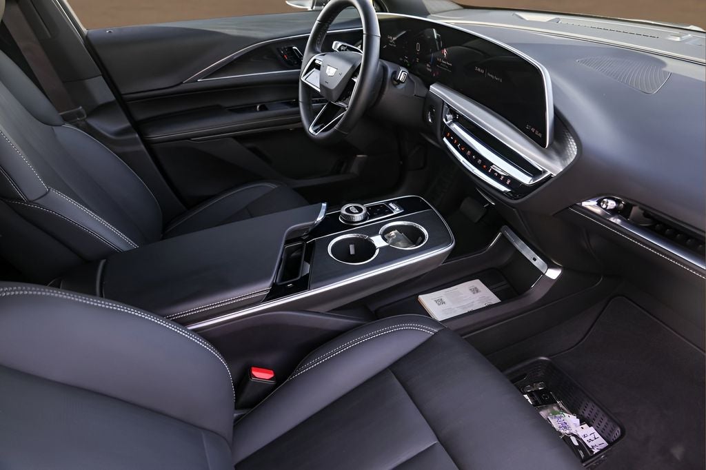 2024 Cadillac LYRIQ Sport